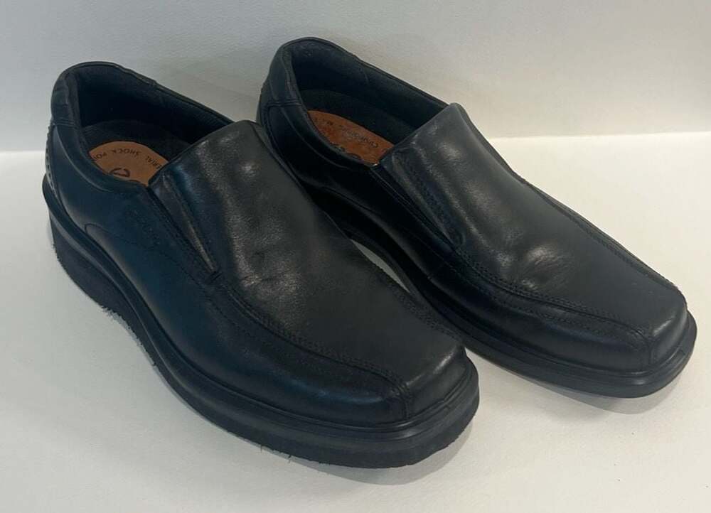 ECCO Men’s Helsinki Bike Toe Slip-On Leather Loafers Size 42